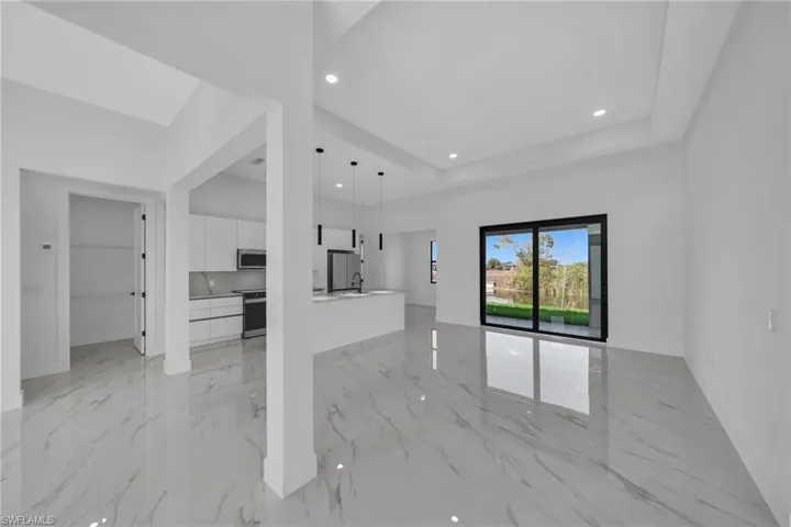 1320 Ne 20th St, Cape Coral, Florida 33909