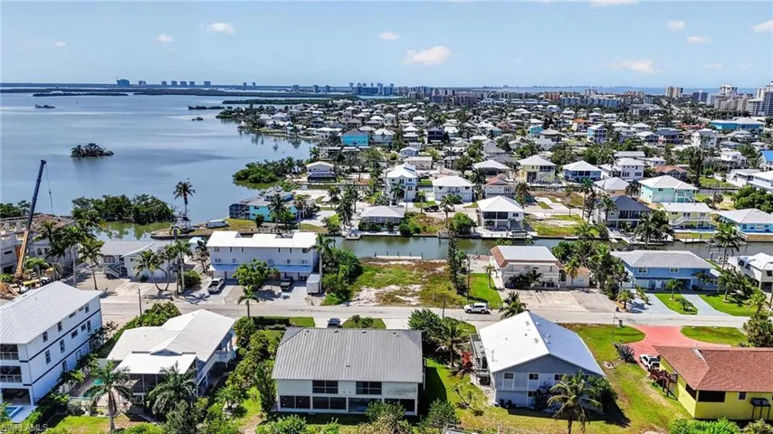 21581 Widgeon Ter, Fort Myers Beach, Florida 33931