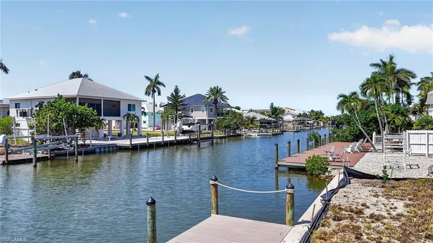 21581 Widgeon Ter, Fort Myers Beach, Florida 33931