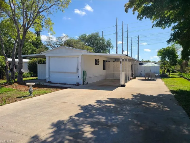 27397  Duvernay  DR, Bonita Springs, FL 34135