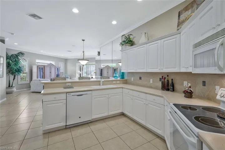 12732 Fox Ridge Dr, Bonita Springs, Florida 34135