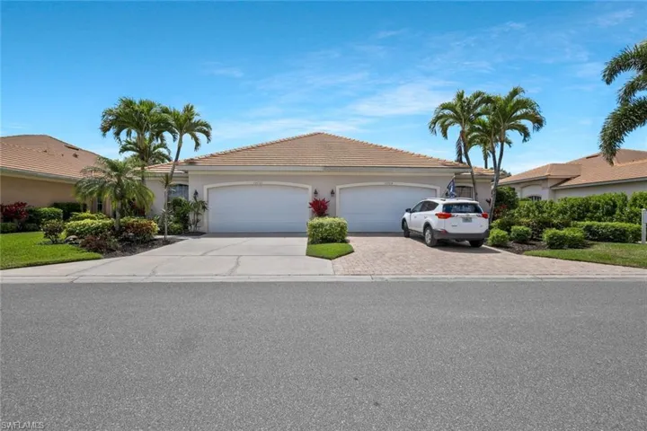 12732 Fox Ridge Dr, Bonita Springs, Florida 34135