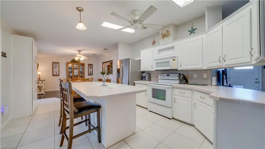Kitchen with Center Island