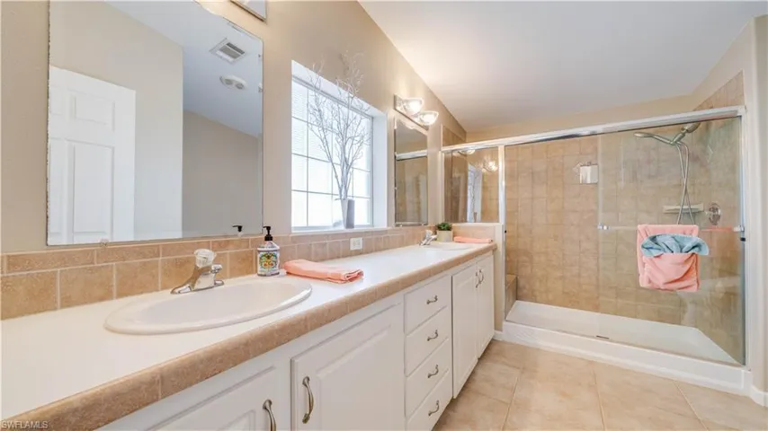 Primary Bath with 2 Sinks