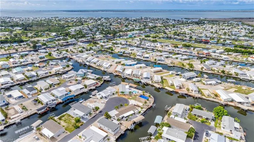 2941 Bowsprit Ln, St. James City, Florida 33956