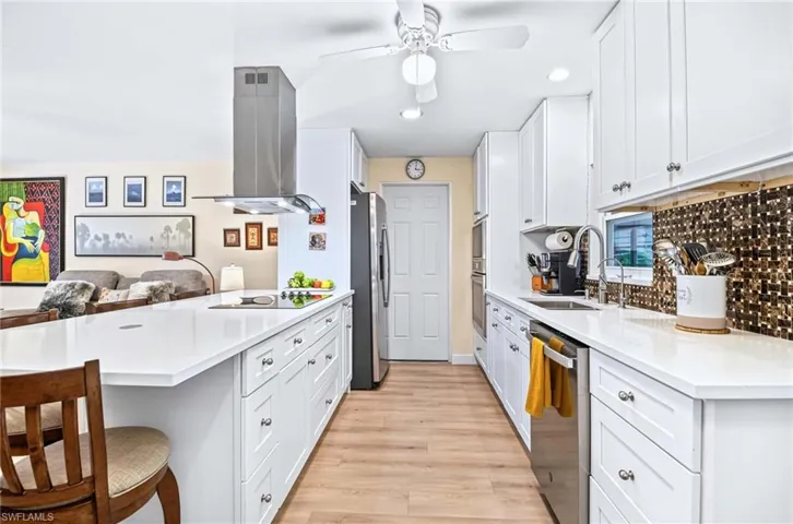 15 Maui Cir 15, Naples, Florida 34112