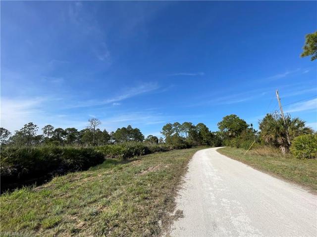 2381  Christopher  LN, Clewiston, FL 33440