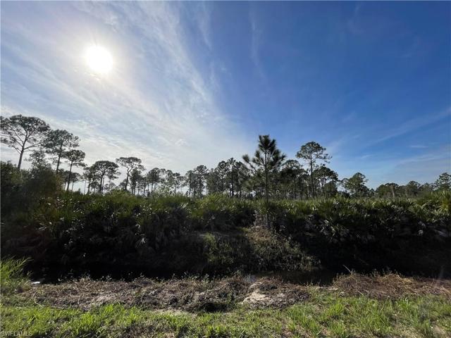2381  Christopher  LN, Clewiston, FL 33440