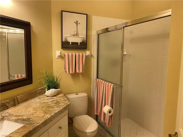 SECOND BEDROOM BATHROOM