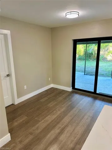 Dining area off kitchen