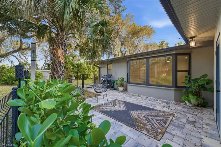 View of patio / terrace with area for grilling