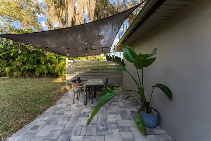 View of patio / terrace with outdoor dining space