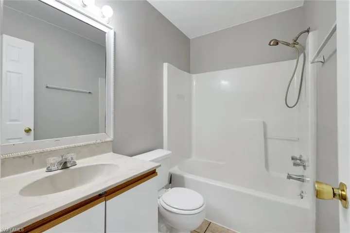 1409 Sw 11th Pl, Cape Coral, Florida 33991