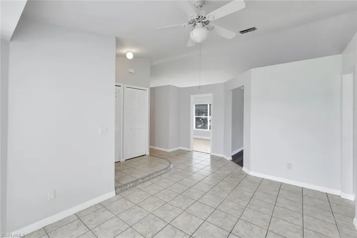 1409 Sw 11th Pl, Cape Coral, Florida 33991