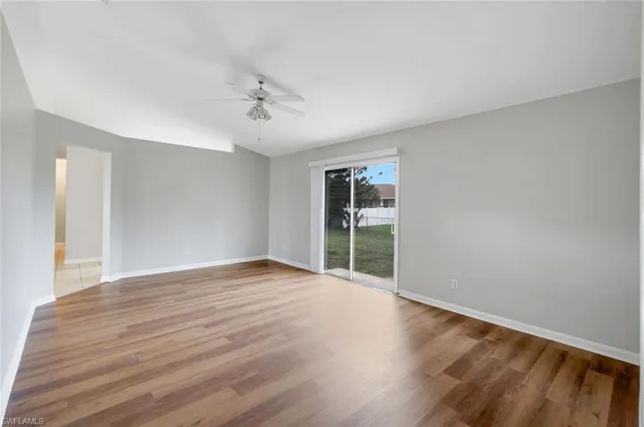 1409 Sw 11th Pl, Cape Coral, Florida 33991