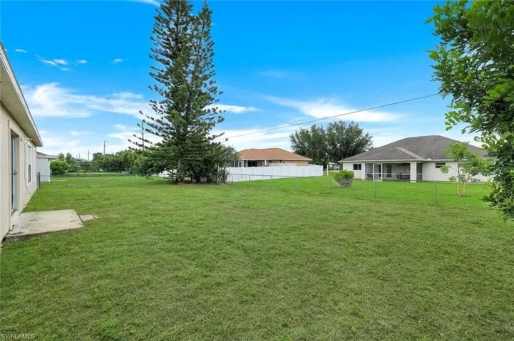 1409 Sw 11th Pl, Cape Coral, Florida 33991
