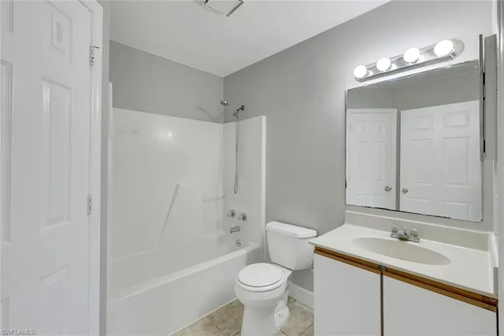 1409 Sw 11th Pl, Cape Coral, Florida 33991