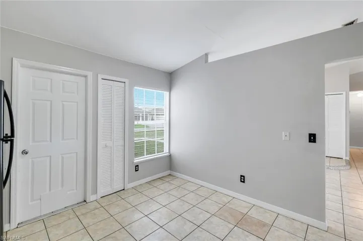 1409 Sw 11th Pl, Cape Coral, Florida 33991