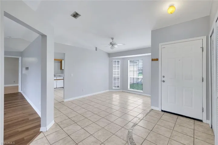 1409 Sw 11th Pl, Cape Coral, Florida 33991