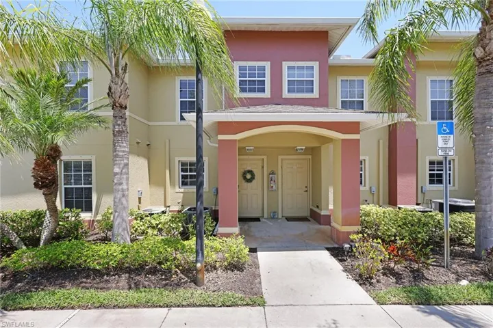 9064  Gervais  CIR, Naples, FL 34120