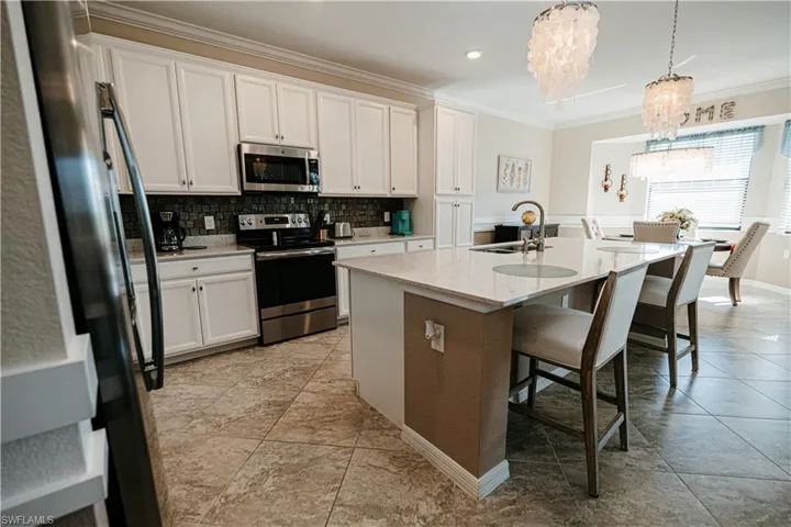 9596  Trevi  CT, Naples, FL 34113
