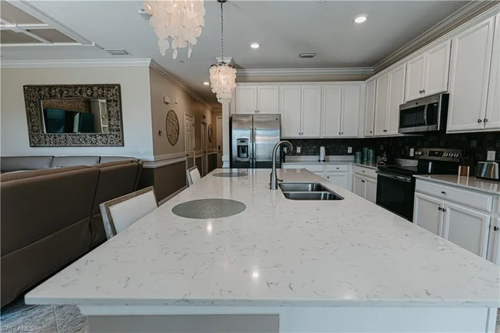 9596  Trevi  CT, Naples, FL 34113