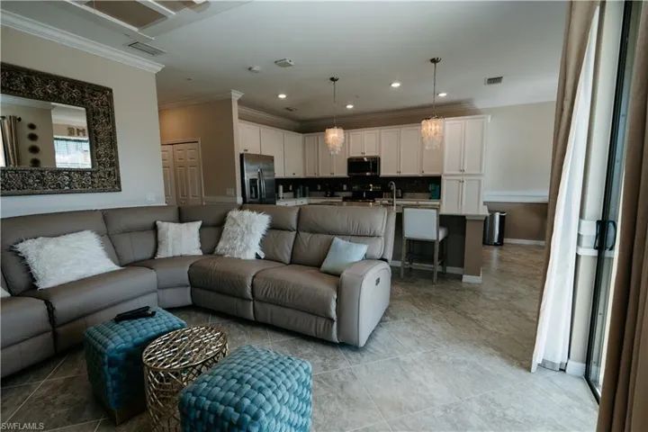 9596  Trevi  CT, Naples, FL 34113