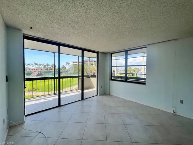 all furniture removed