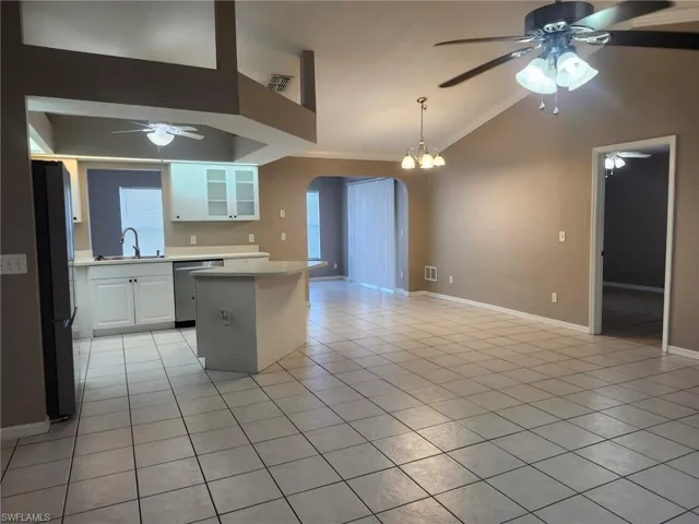 1707 Sw 2nd Ter, Cape Coral, Florida 33991