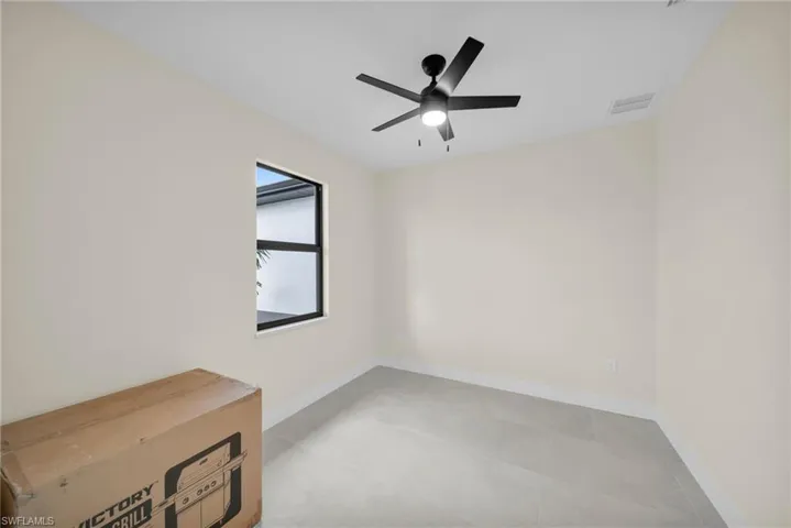 810 Carlfield Ave, Lehigh Acres, Florida 33971