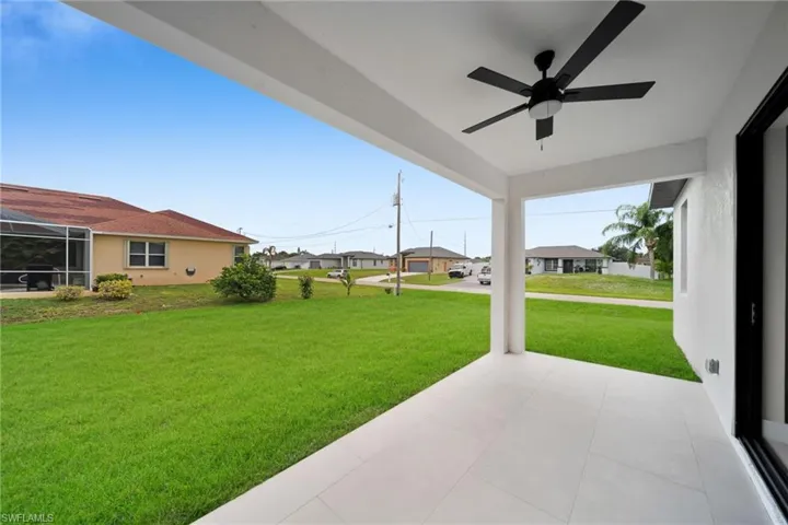 810 Carlfield Ave, Lehigh Acres, Florida 33971