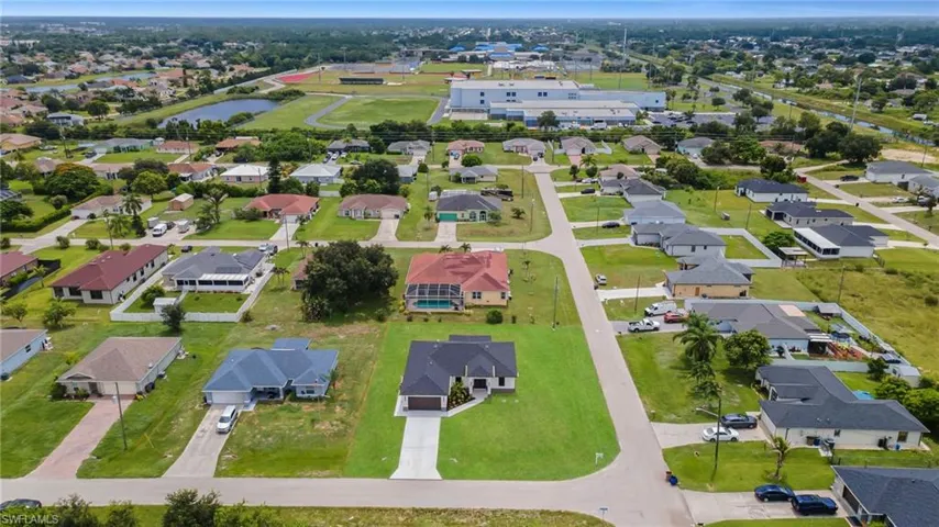810 Carlfield Ave, Lehigh Acres, Florida 33971
