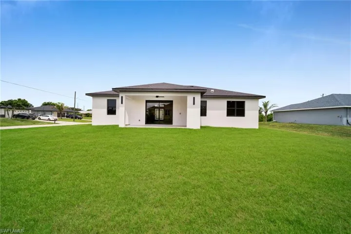 810 Carlfield Ave, Lehigh Acres, Florida 33971