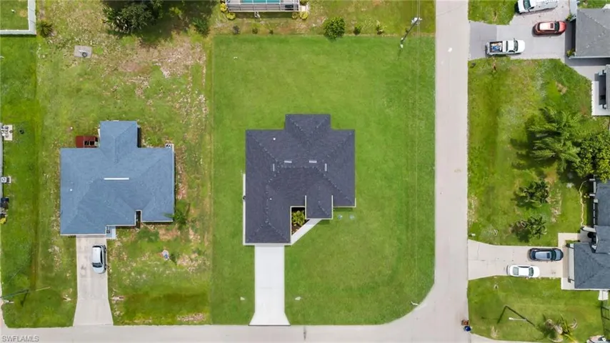 810 Carlfield Ave, Lehigh Acres, Florida 33971