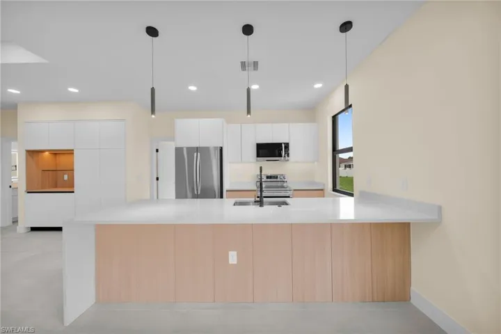 810 Carlfield Ave, Lehigh Acres, Florida 33971