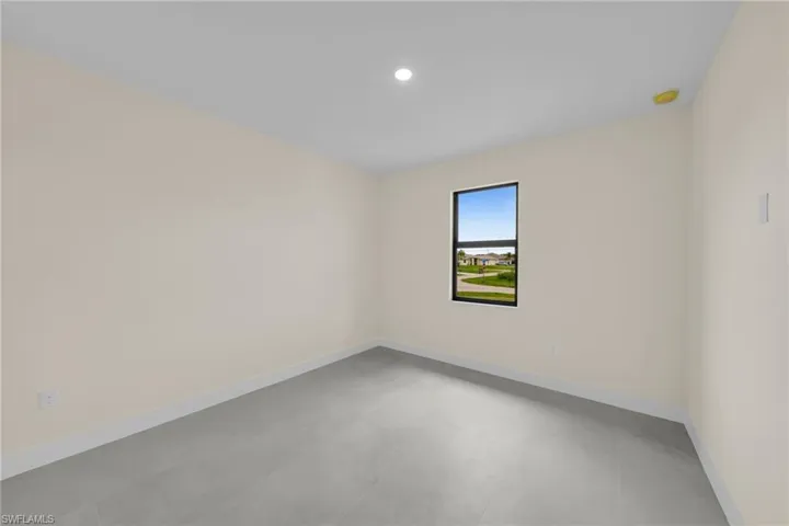 810 Carlfield Ave, Lehigh Acres, Florida 33971