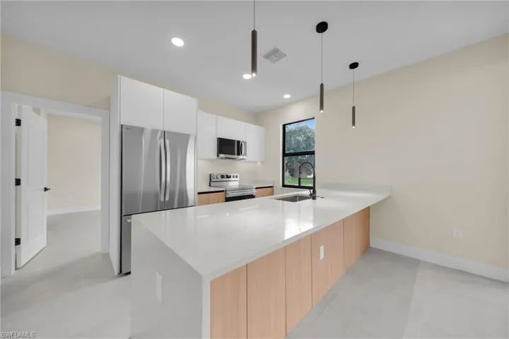 810 Carlfield Ave, Lehigh Acres, Florida 33971