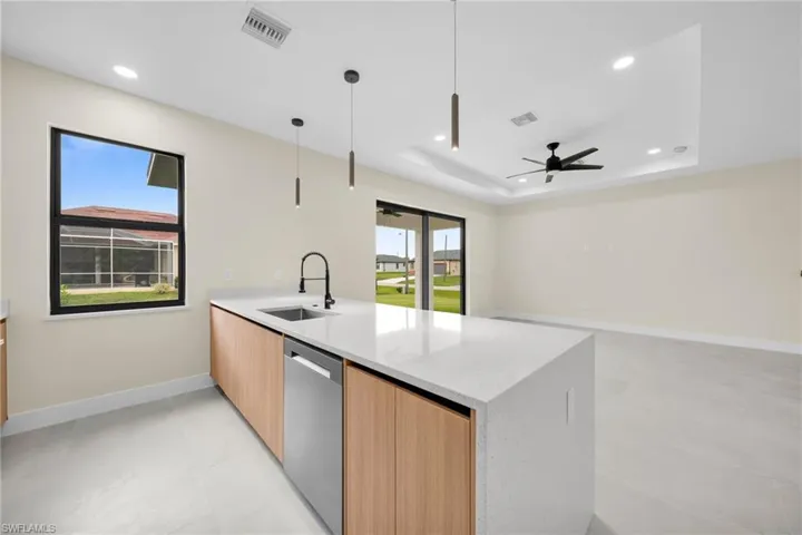 810 Carlfield Ave, Lehigh Acres, Florida 33971