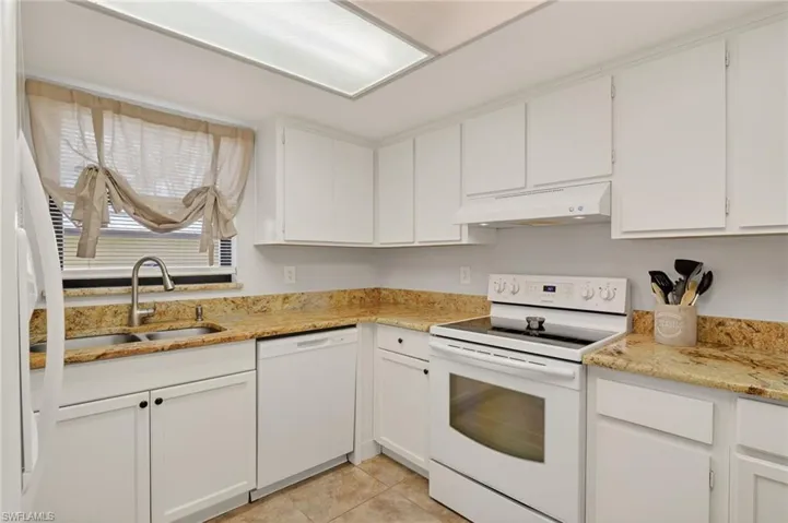 75 Saint Andrews Blvd A100, Naples, Florida 34113