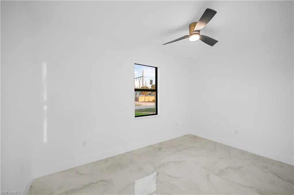 2424 24 AVE, Cape Coral, FL 33909,224024857