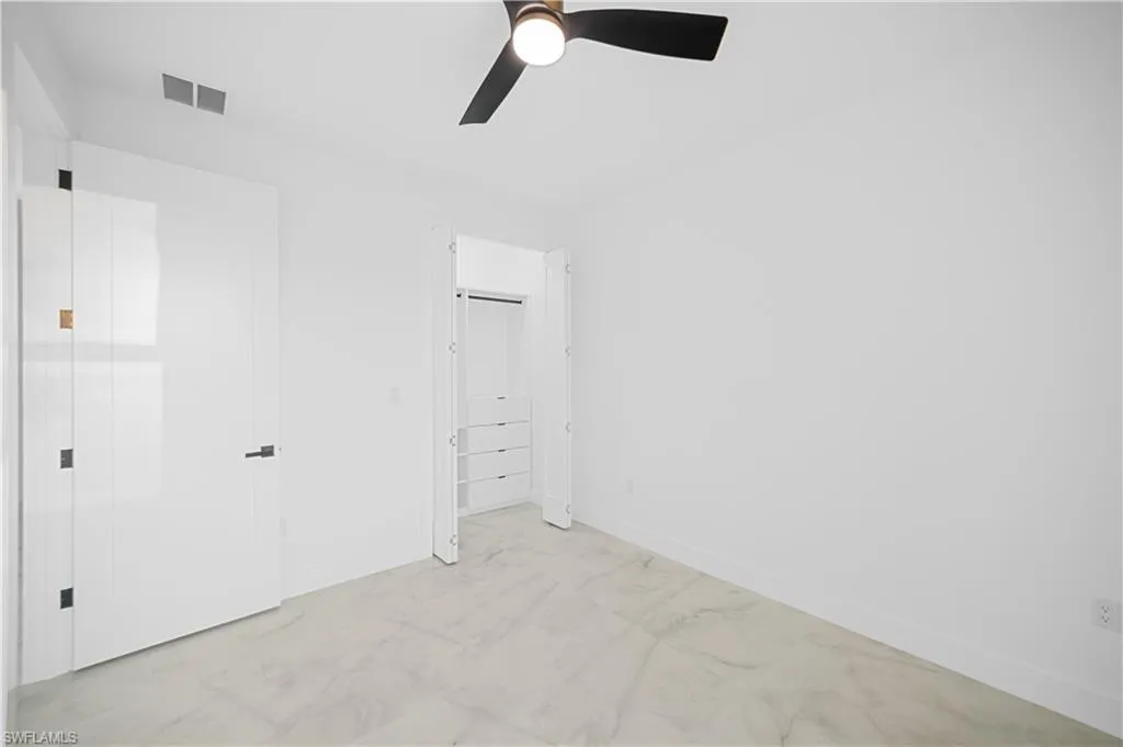 2424 24 AVE, Cape Coral, FL 33909,224024857