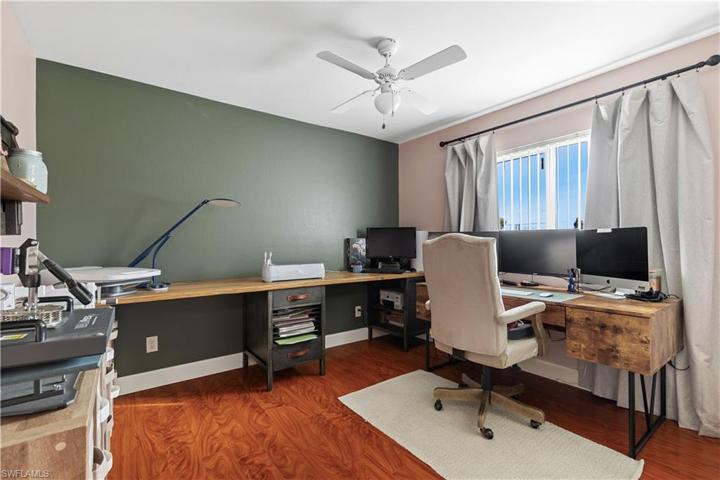 Guest bedroom or office...you decide