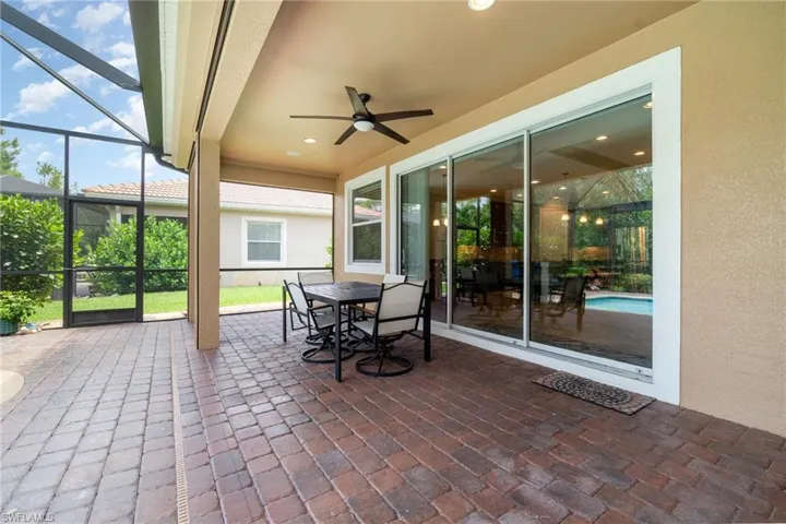 A spacious covered lanai offers plenty of room for entertainment