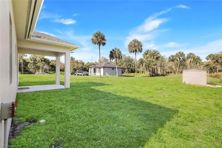 View of grassy yard