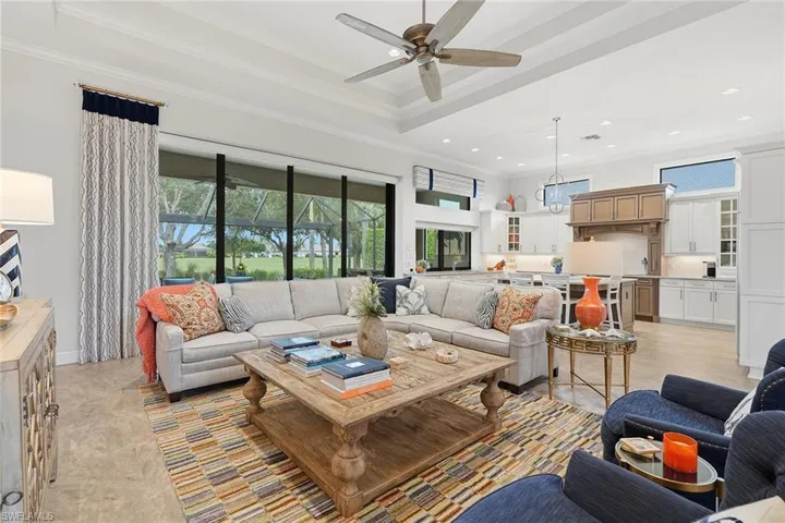 12465 Lockford Ln, Naples, Florida 34120