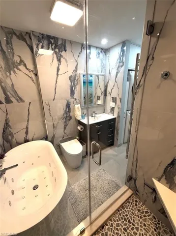 5220 Bonita Beach Rd Sw 401, Bonita Springs, Florida 34134
