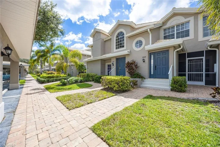 28072 Cavendish Ct 2207, Bonita Springs, Florida 34135