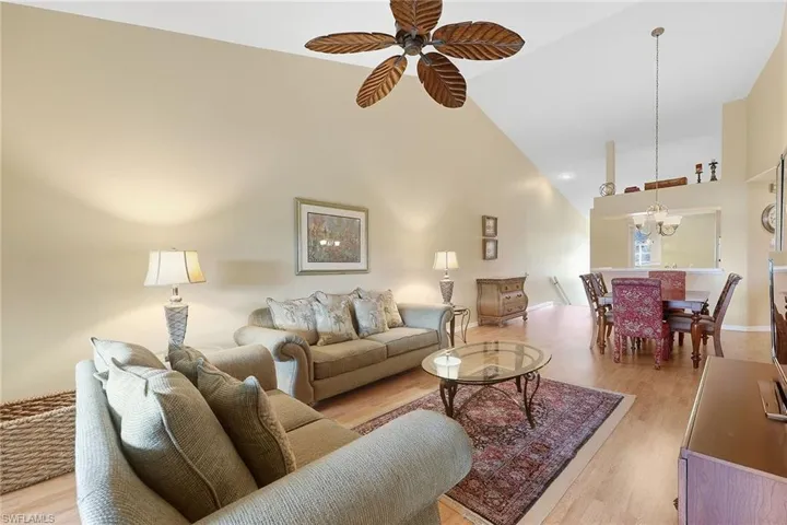 28072 Cavendish Ct 2207, Bonita Springs, Florida 34135