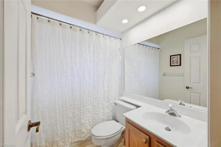 28072 Cavendish Ct 2207, Bonita Springs, Florida 34135
