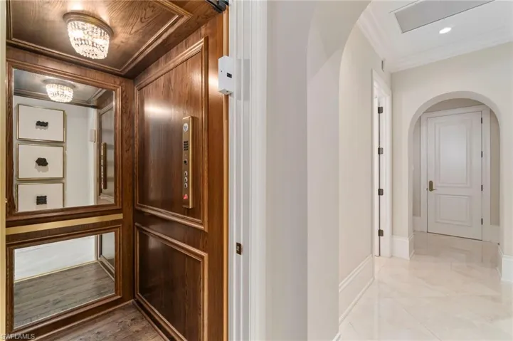 Private Elevator
